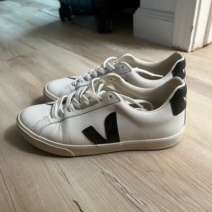 Veja sneakers